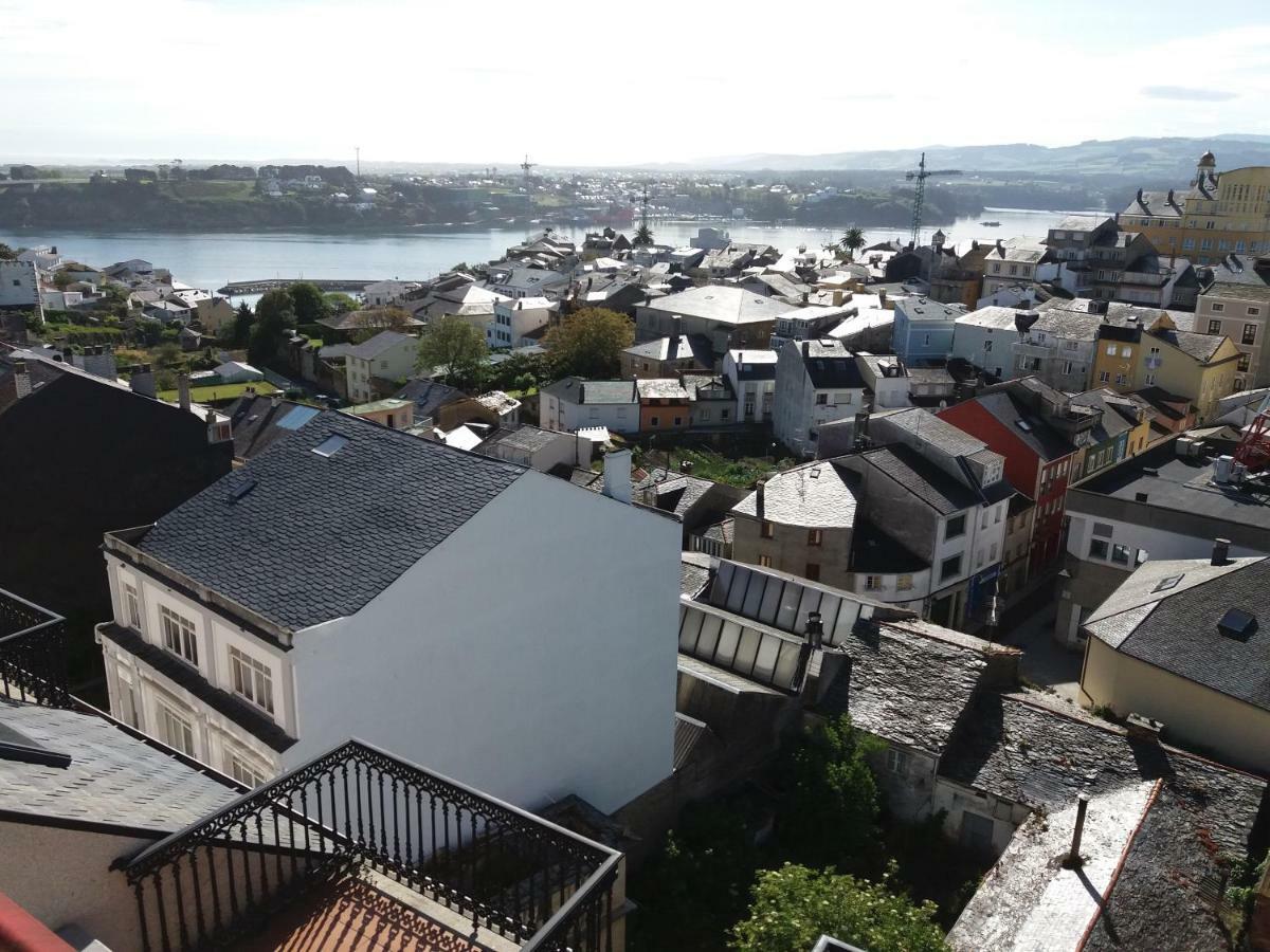 Atico Centrico Con Piscina Comunitaria Leilighet Ribadeo Eksteriør bilde